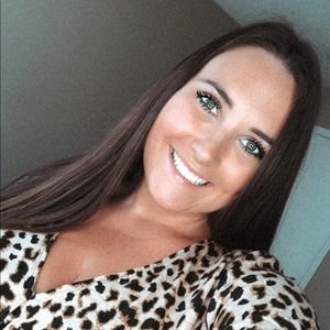 Meet your Posher, Lauren